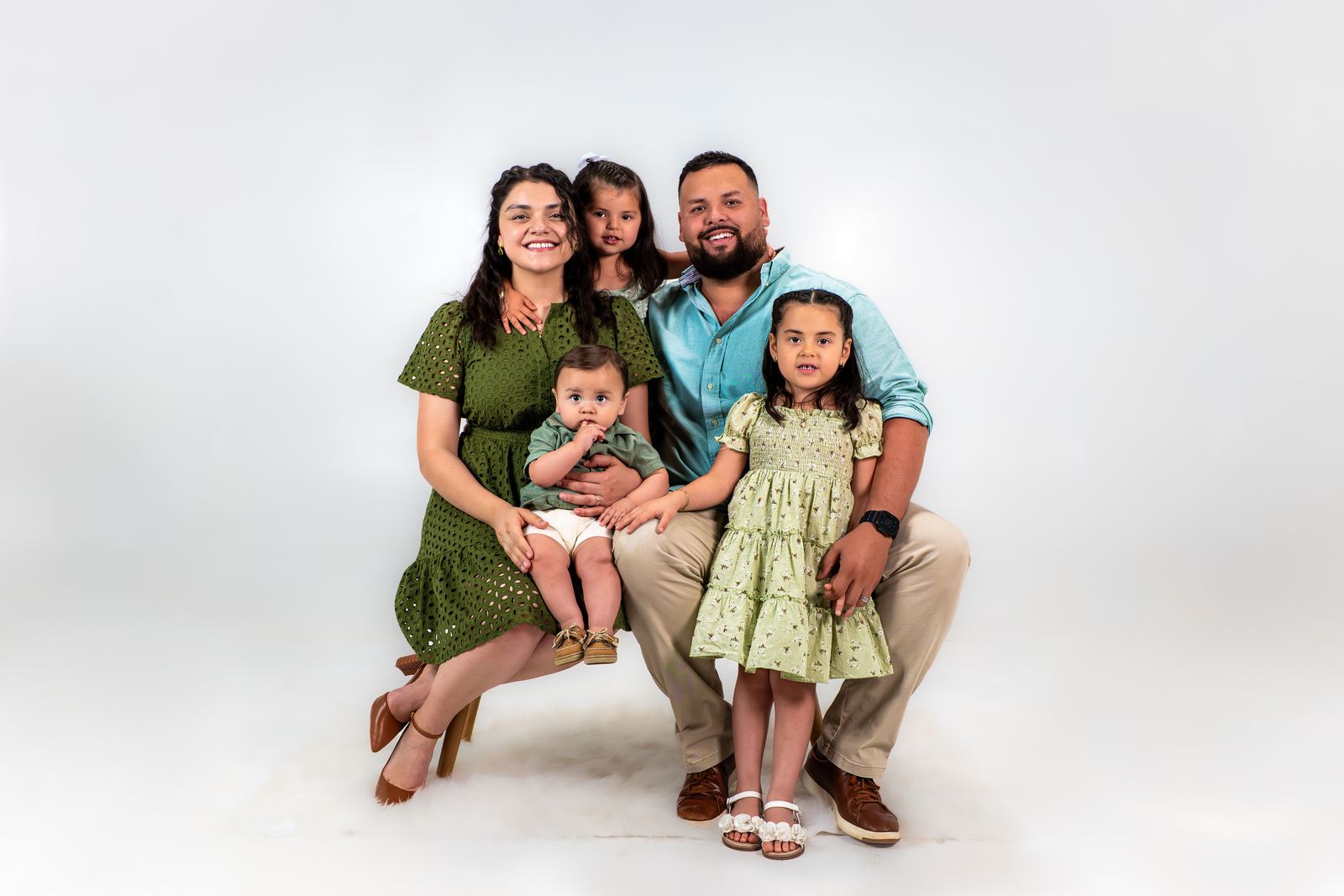 Family portrait by MCT Studios